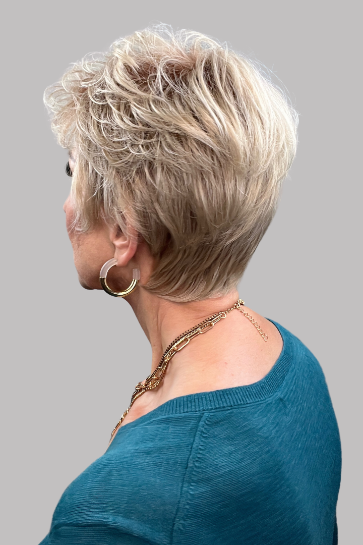 Open Box | S100 Hope wig by WigPro | Heat Friendly Synthetic Hair | Average Cap | 32/130