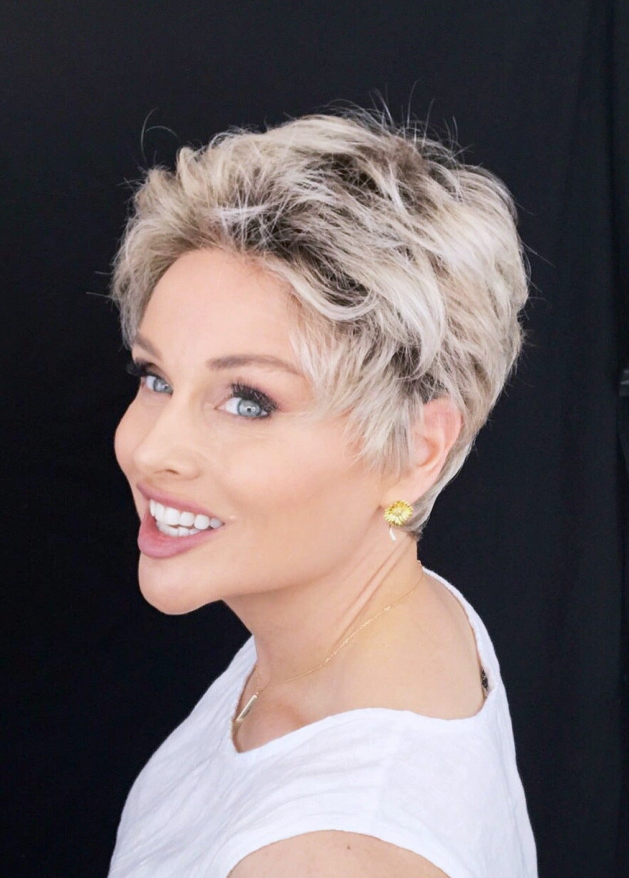 Open Box | Spa Wig by Ellen Wille | Petite/Average Cap | Sand Multi Rooted