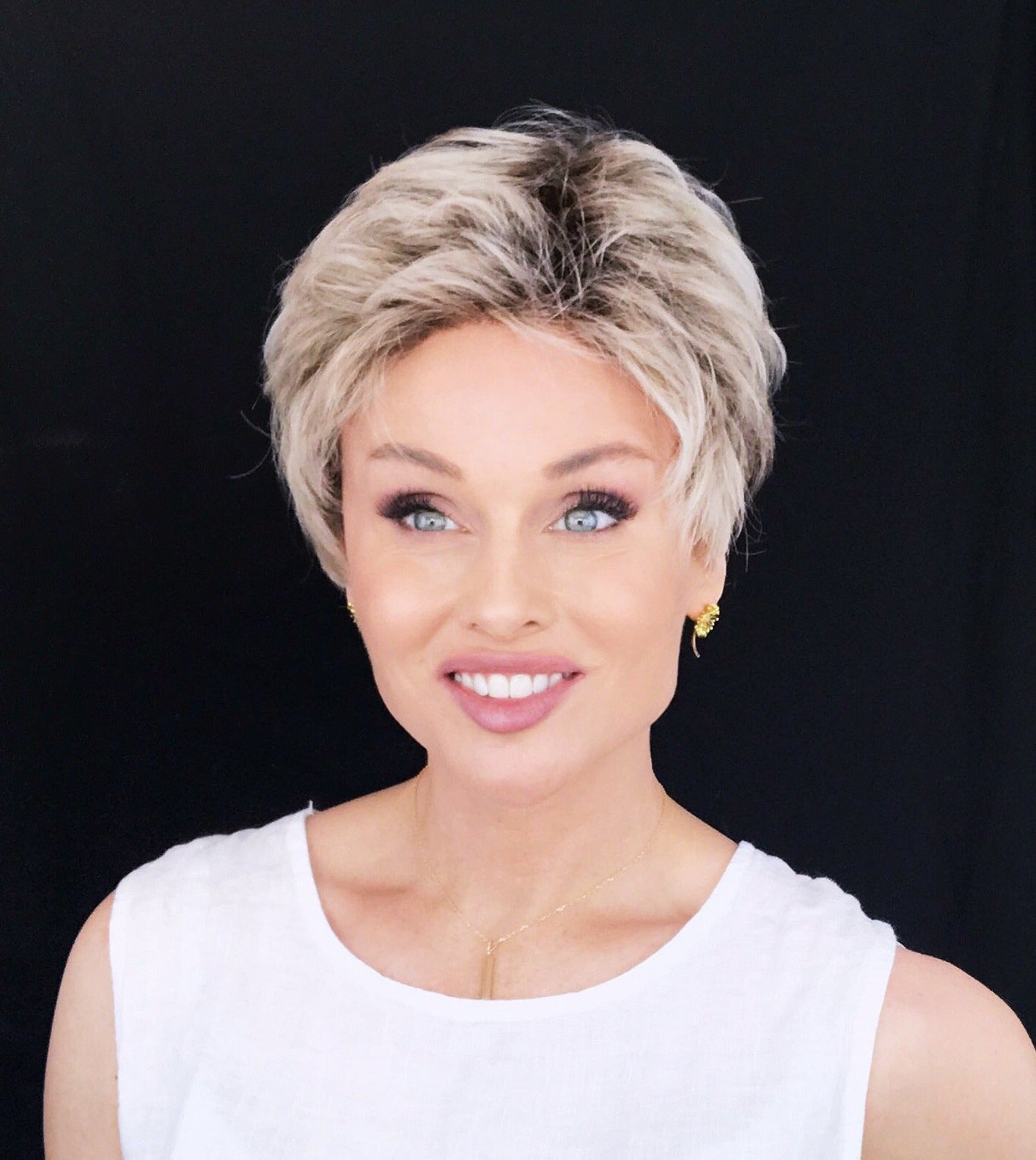 Open Box | Spa Wig by Ellen Wille | Petite/Average Cap | Sand Multi Rooted