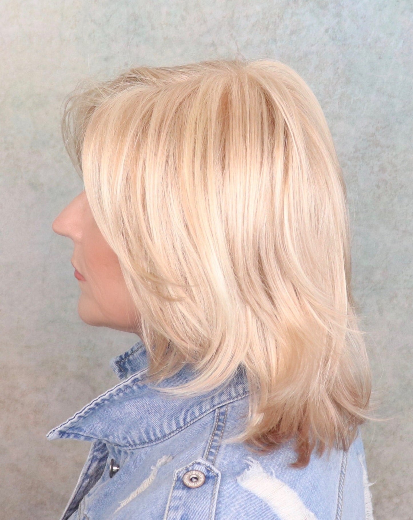 Open Box | Rose Wig by Envy | Average Cap | Medium Blonde