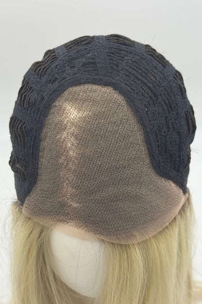 Alexander Couture Wigs - Roxie (#1042)